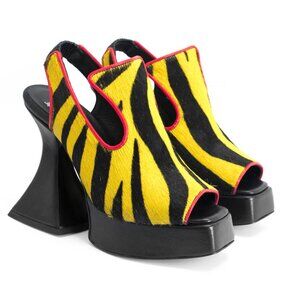 Mega Munster Lady Miss Platform Slingback Heel (Yellow Tiger)